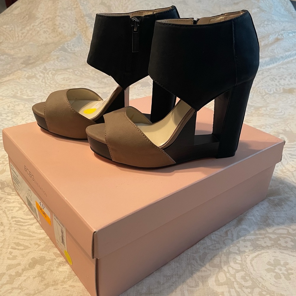 COPY - BCBGENERATION Nigella Wedges NWT